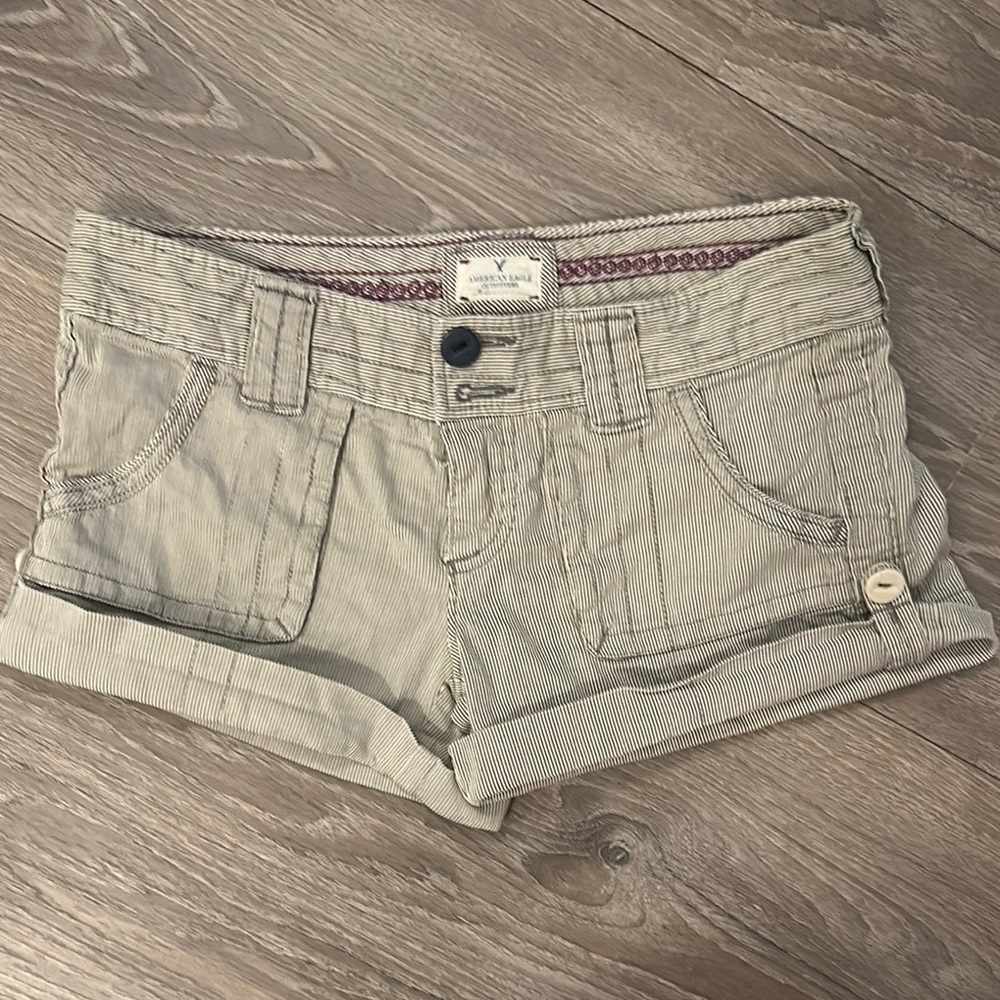 American Eagle Outfitters Tan Jean Shorts Casual Style